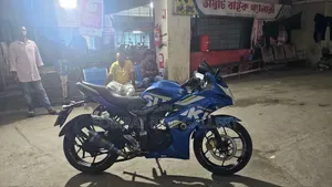 Suzuki Gixxer SF 2017
