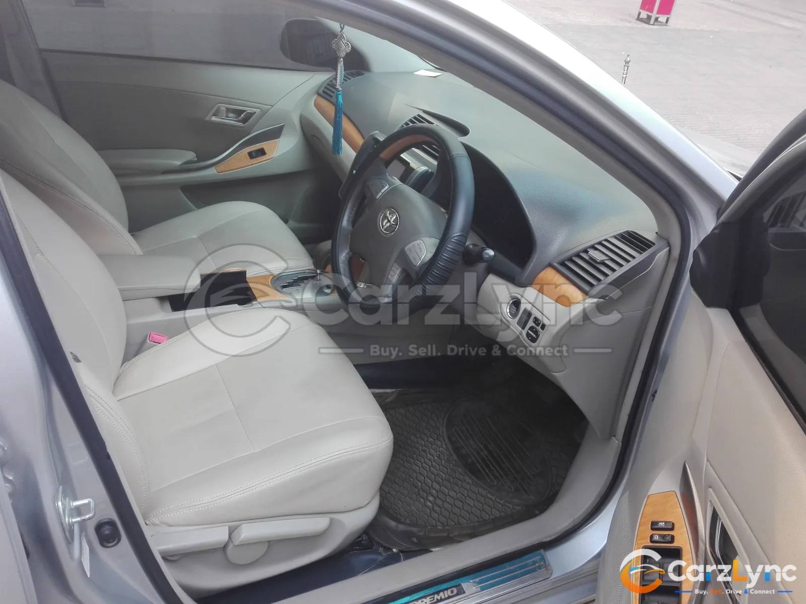 Toyota Premio